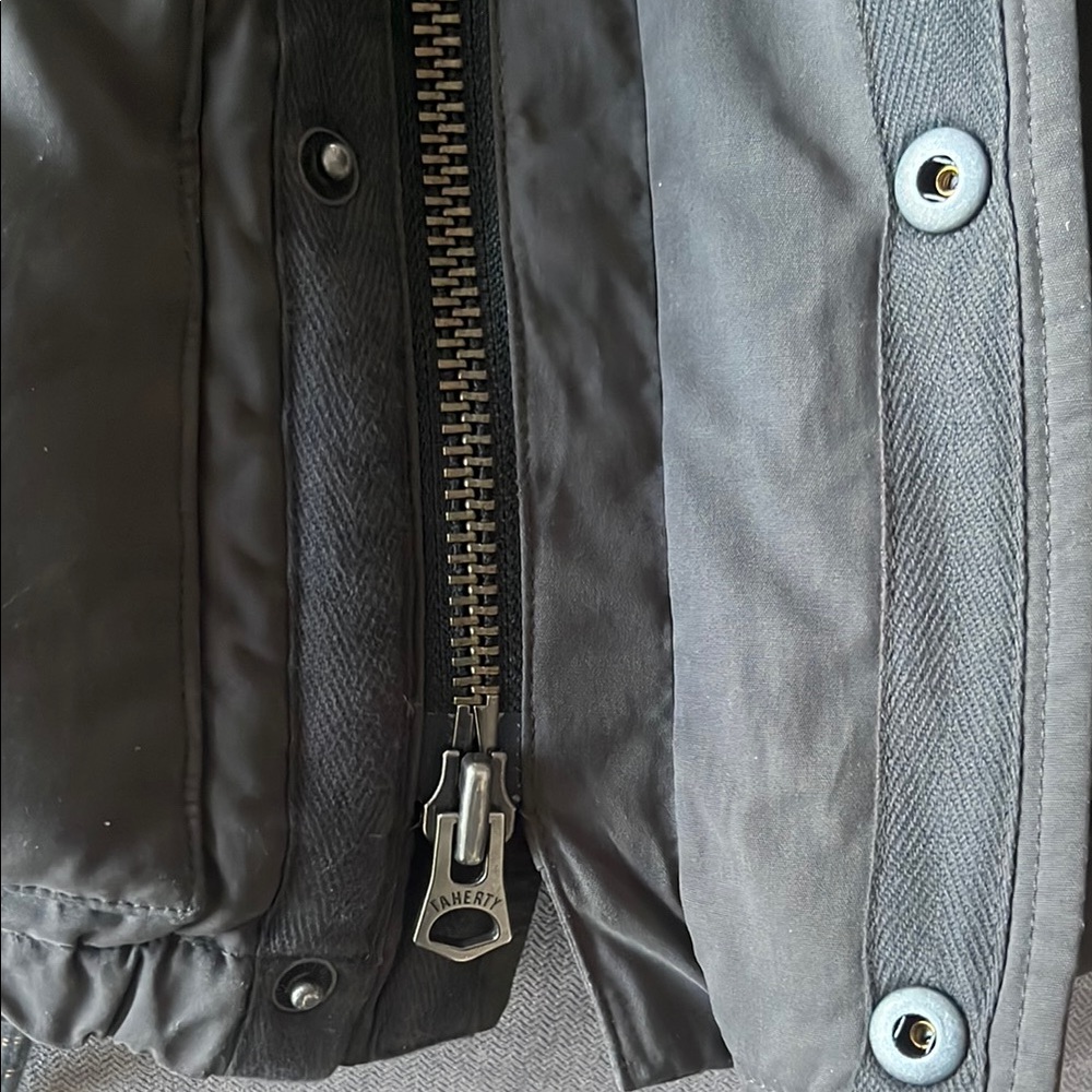 Men's Gray Puffer Jacket - Picture 15 of 16